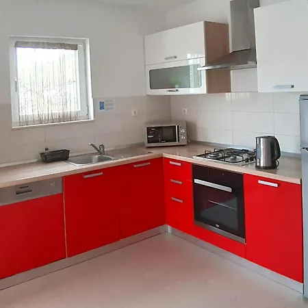 4 Bedroom Lovely Home In Drvenik Veliki Holiday home