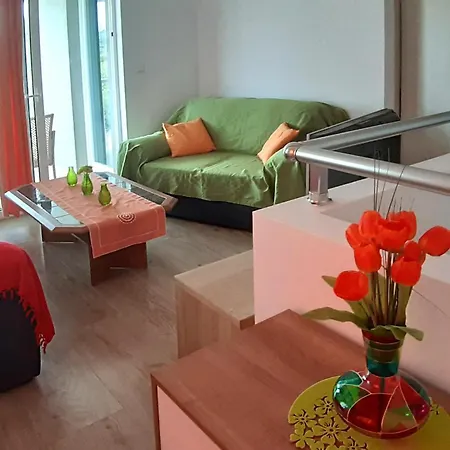 Feriehus Four-bedroom With Sea View 05 Veliki Drvenik